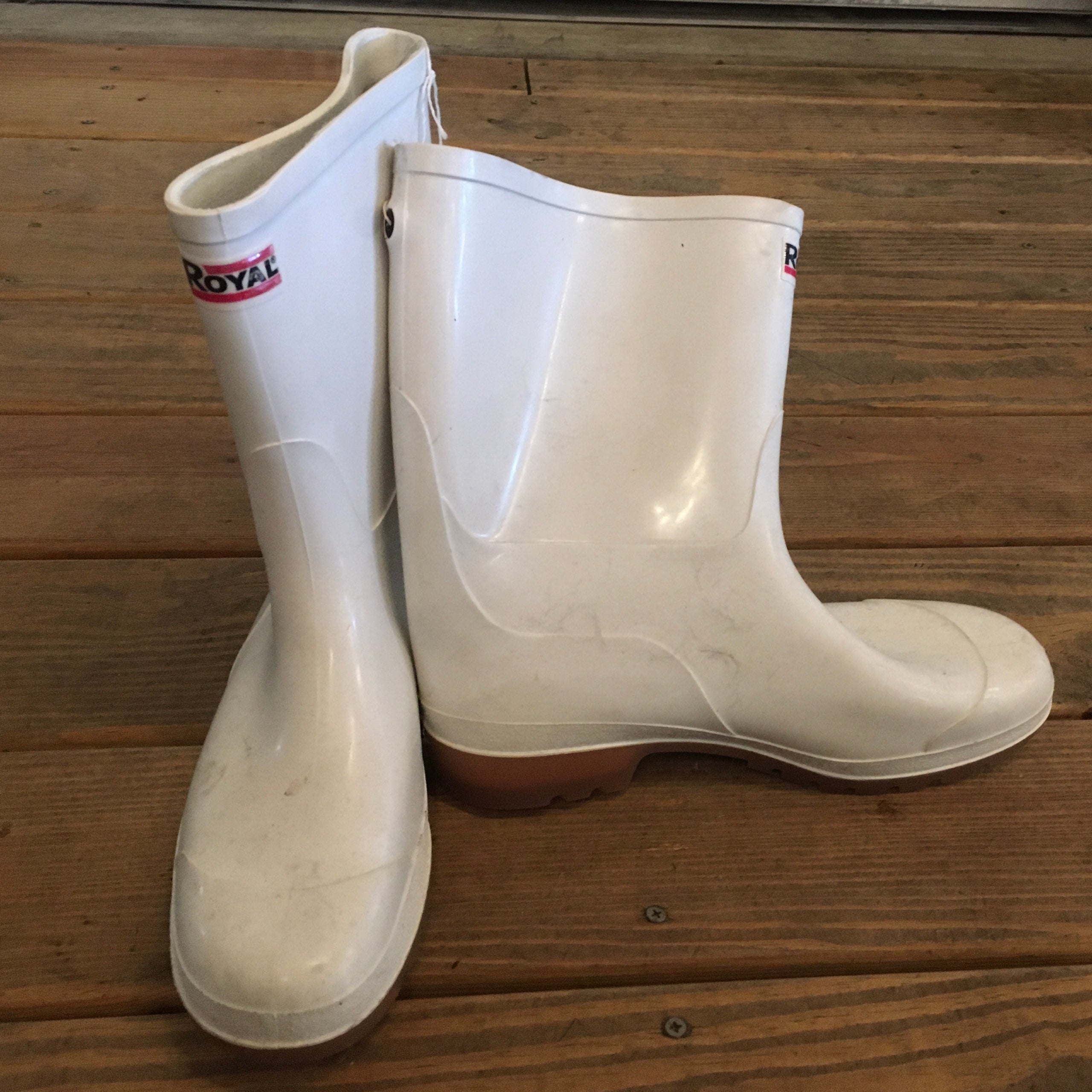 Royal White Boots Kent Point Marina Seafood